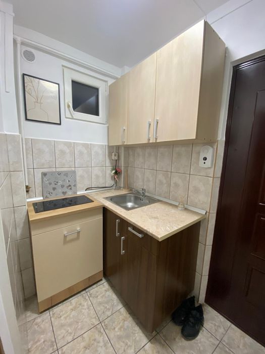 Inchiriez garsoniera 22mp