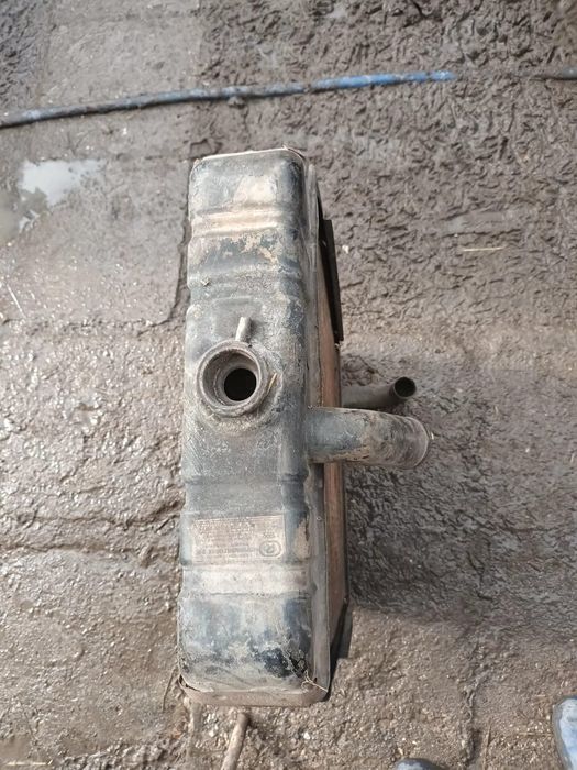 Vând radiator de tractor u650