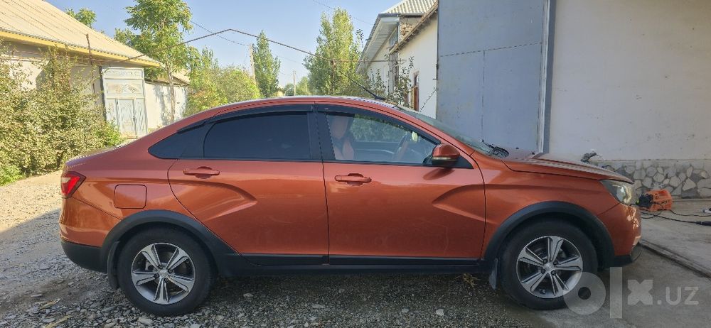 Lada Vesta Kross