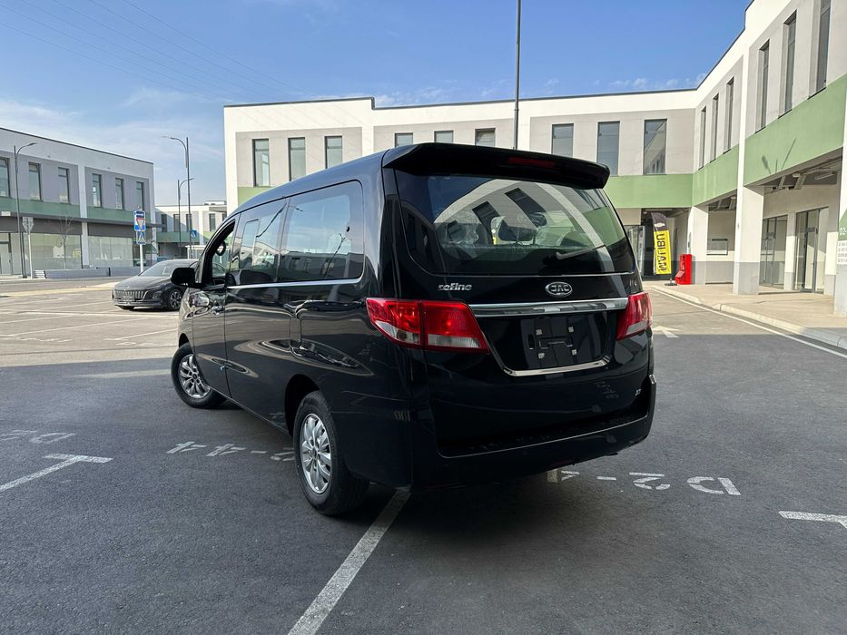 JAC M4 Refine 9-Местный минивэн в наличи d орнига 2025 йил рейстайлинг