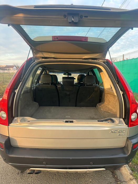 Volvo XC90 SUV 4X4