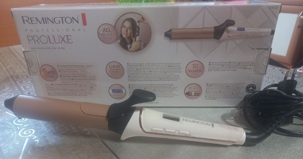 Маша в гаранция /преса/за къдрици