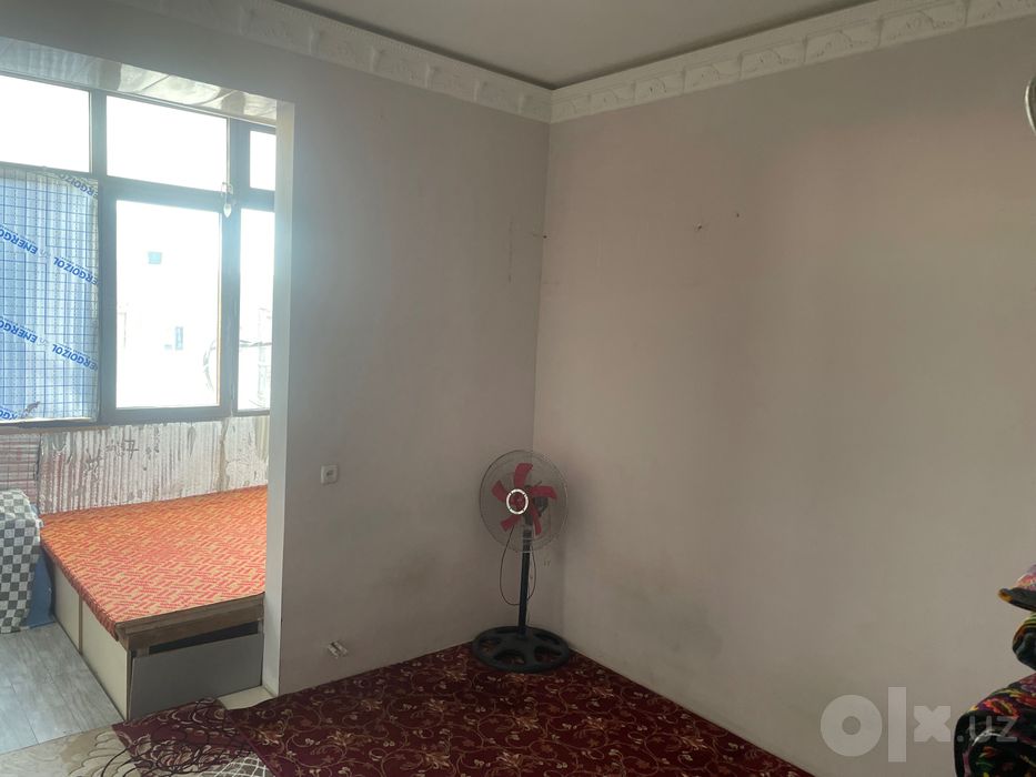 Комната с балконом возле метро Курувчи