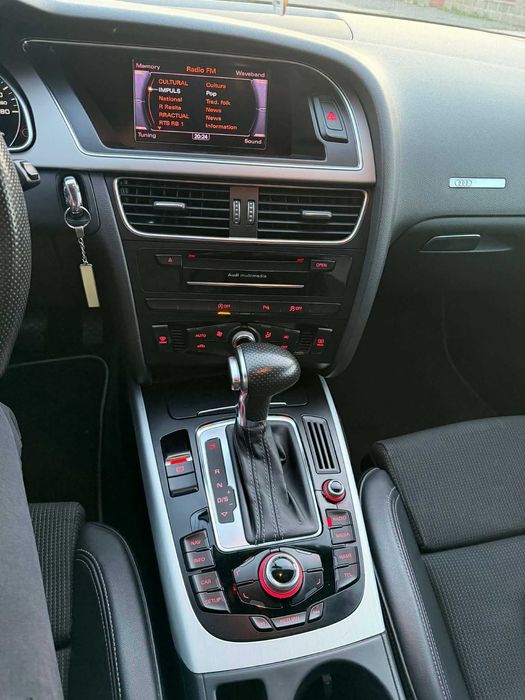 Vând Audi A5 sline  2013 automat 2.0 TDI 177 cp , 260.300 km . 0728111225