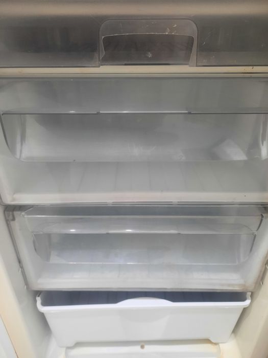 Холодильник отлично состояние