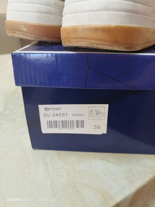 Дамски сникърси 39