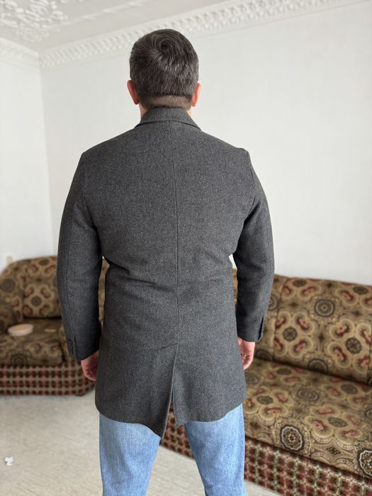 Мужское пальто серое