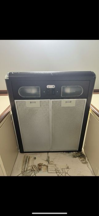 Вытяжка в хорошем состояние