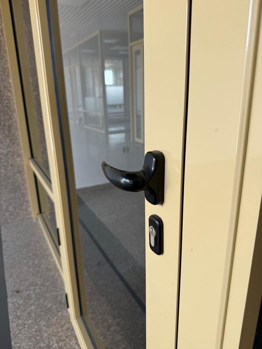 VITRINA, PARAVAN  Termopan ALUMINIU Second Hand. IMPECABIL negociabil