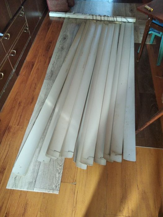 Жалюзи  из жёсткого пластика