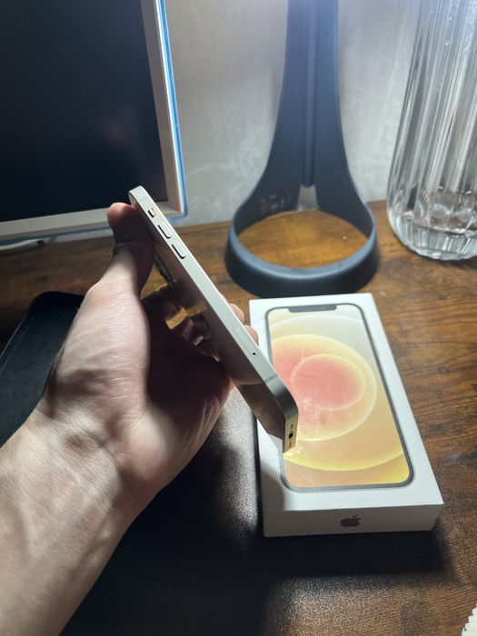 Iphone 12 85% в идеальном состоянии