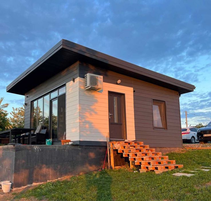 Casa Modulara, Garaje Auto, Containere din panou sandwich termoizolant