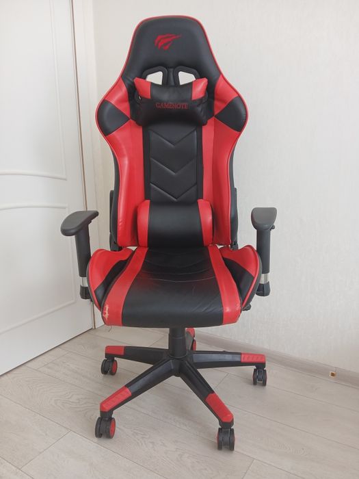 Продам компьютерный стол с полками