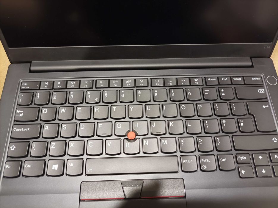 Лаптоп Lenovo Thinkpad E14 gen 2,i7, 8Gb ram,512 ss, windows 11 pro