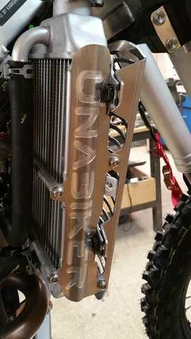 НОВИ UNABIKER Гардове за Радиатори KAWASAKI 17-19 KX250F