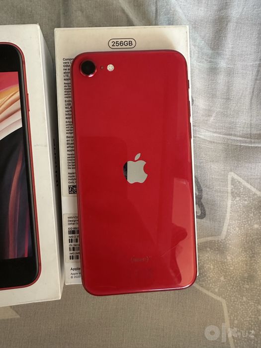 Iphone se 2020 product red