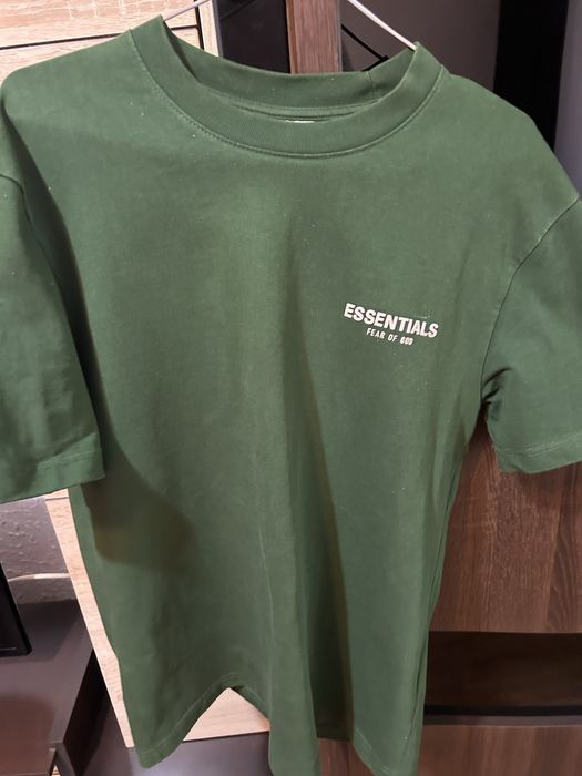 Tricou essentials