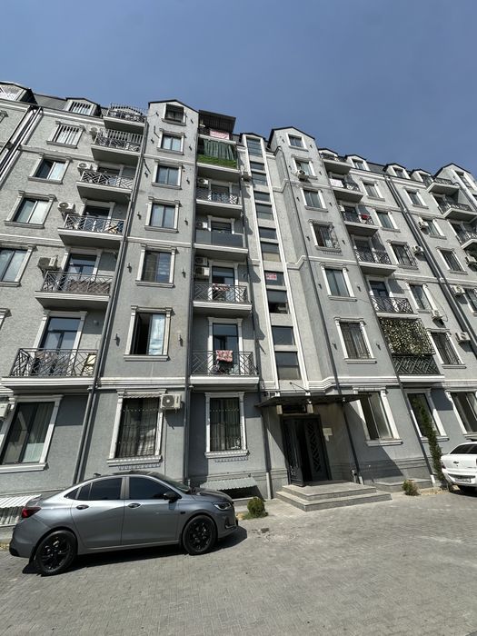 Сдаётся шикарная новая квартира долгосрочную аренду!