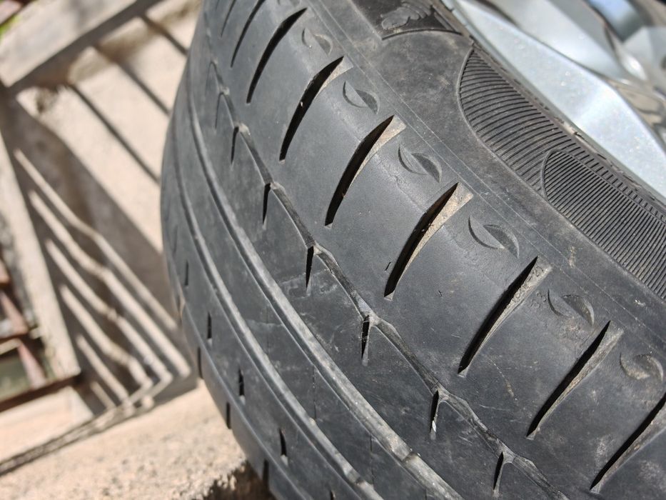 Roata Ford  Janta de 16 inch Y cu anvelopa Michelin