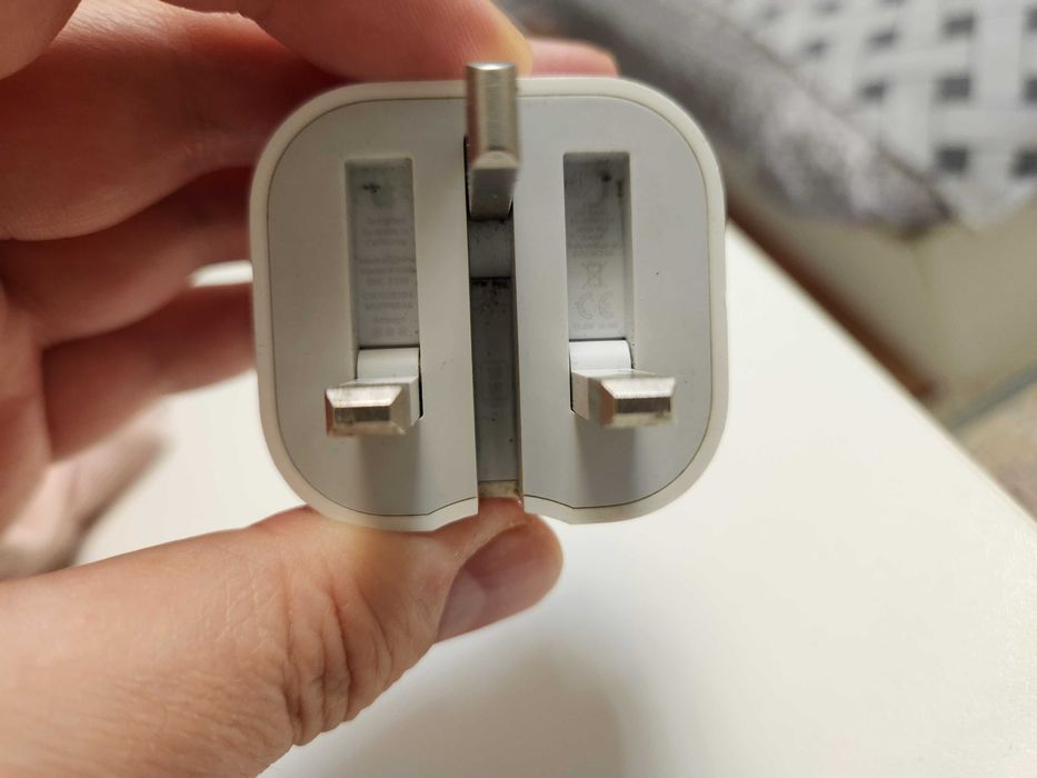 зарядка apple 18w