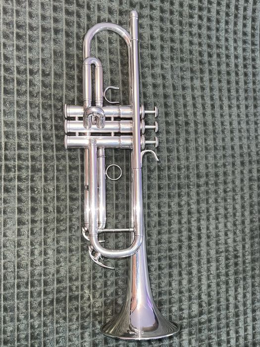 Vand trompeta Yamaha YTR-4335 GII, functionare buna ,sunet excelent!