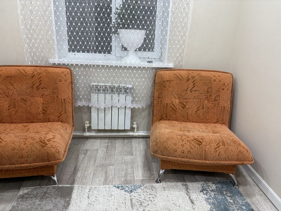 Продаются два кресла