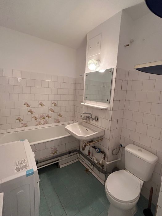 Apartament cu 3 camere de închiriat  – aproape de FSEGA și Iulius Mall