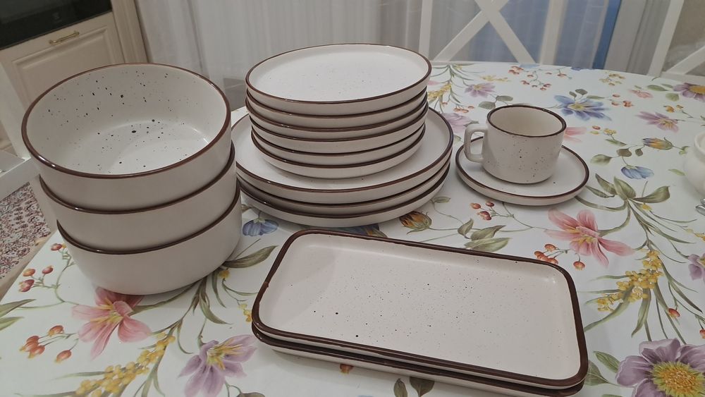Продам посуду, 31 предмета на 6 персон