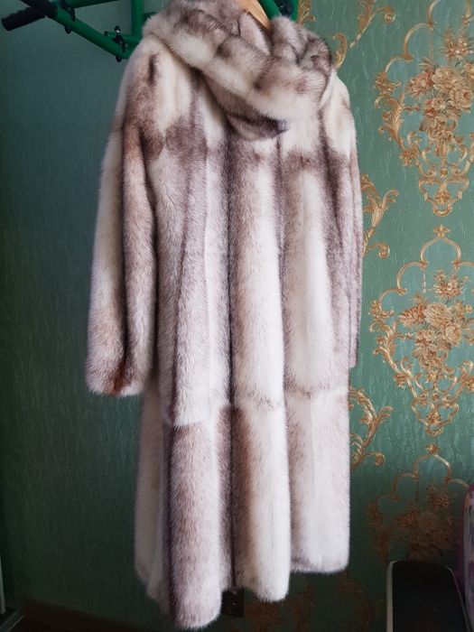 Верхняя одежда ,шуба