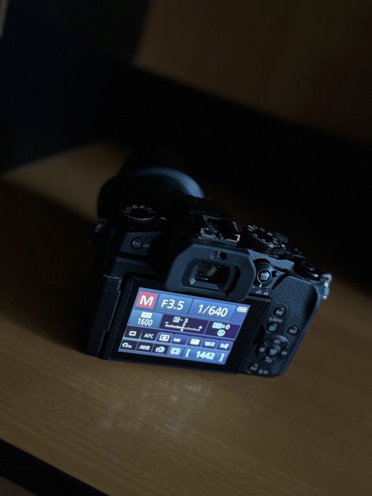 Vand panasonic lumix dmc g81 ideal pentru vacante