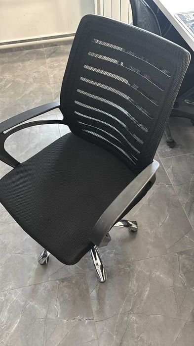 ПРОДАЕТСЯ стулья для офиса оптом