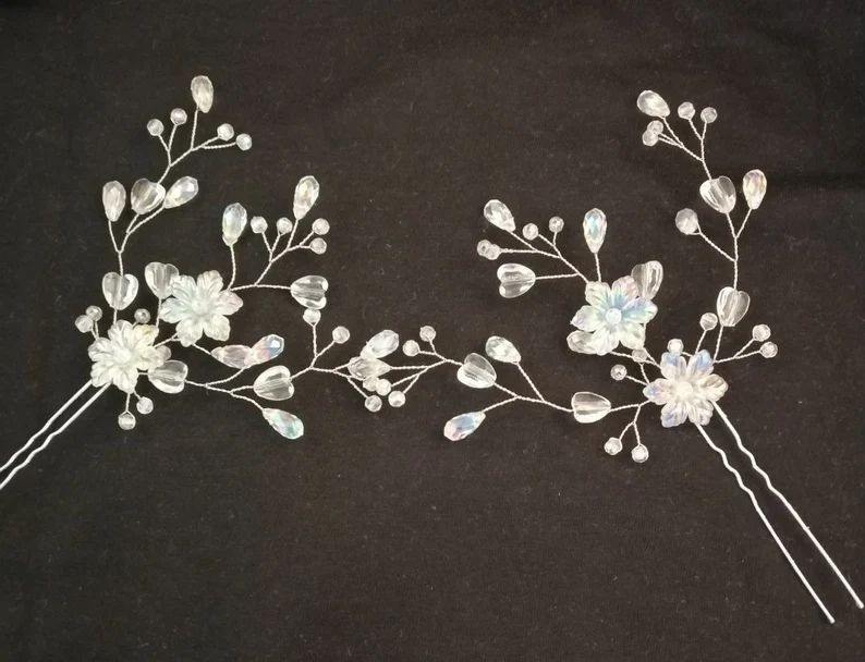 Ръчно изработен комплект за коса от кристални мъниста.