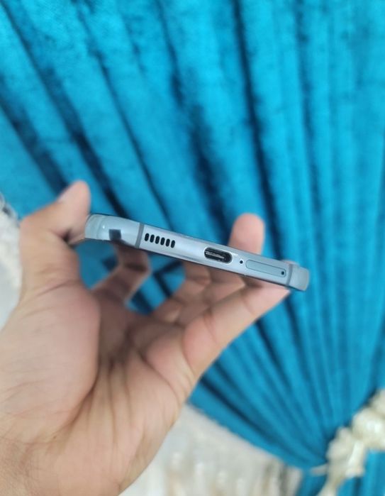 Samsung S22+ 2 ta simkartalik karopka dakumet bor