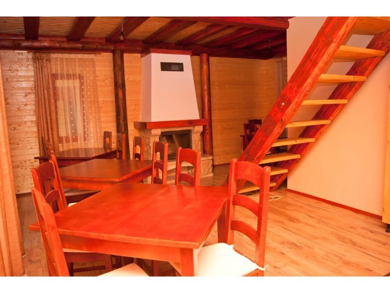 Cabana de inchiriat cu ciubar cu jacuzzi la 40 km de CJ