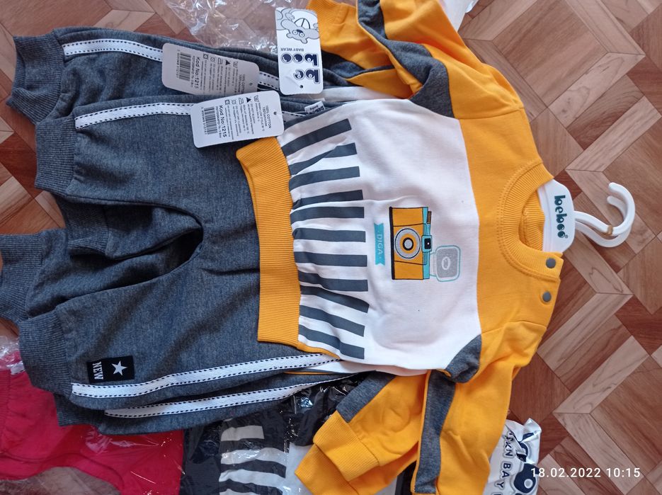 Детские костюмчик.