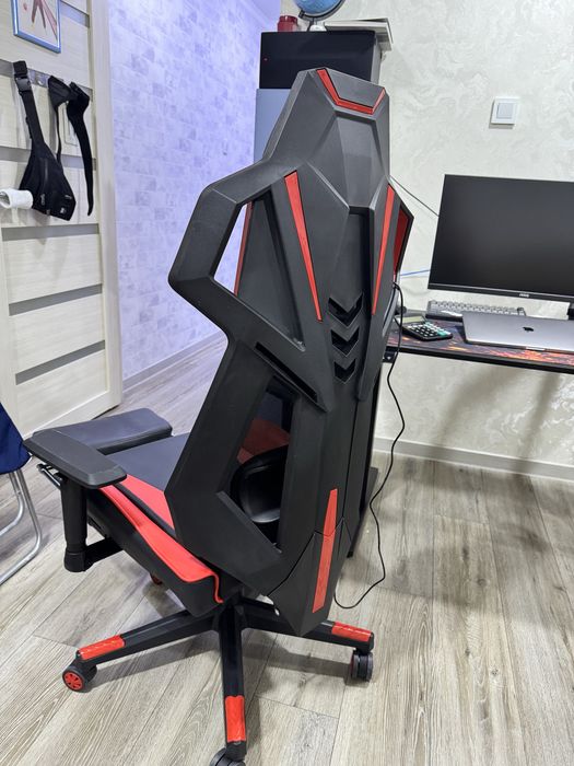Кресло игровое компьютерное