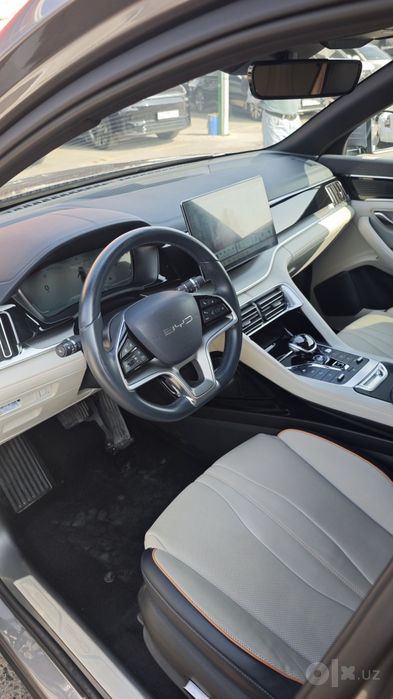 BYD song plus dm-i gibrid 2023 2-pozitsa afitsalnidan olingan tozza