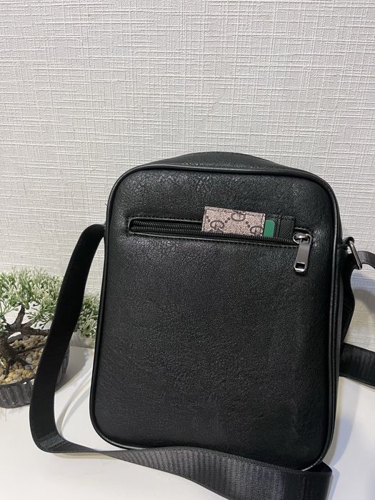 Барсетка черная через плечо