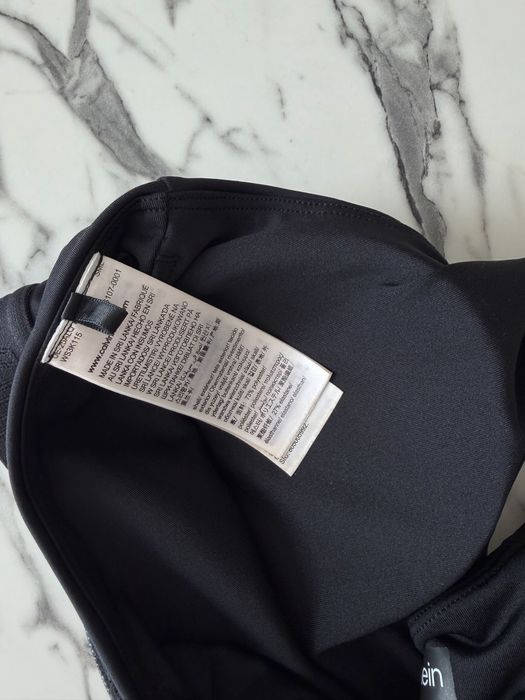 Спортен сутиен Calvin Klein