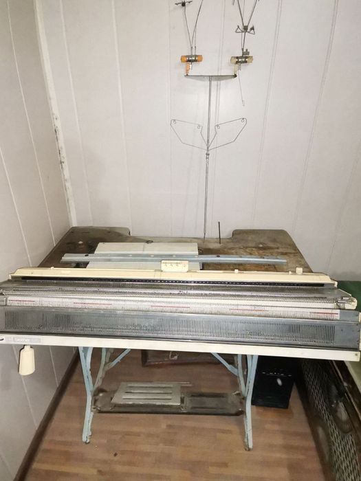 To'quvchilik mashinasi sotiladi