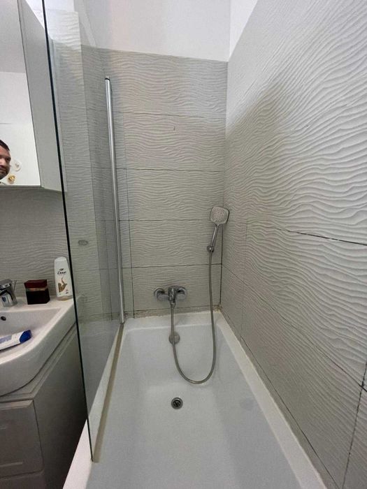 Gratis și urgent cada baie 170x69 și h 56+paravan sticla