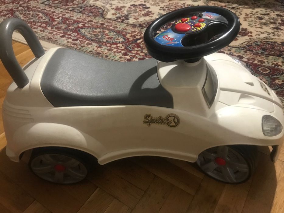 Детска кола за бутане с крачета