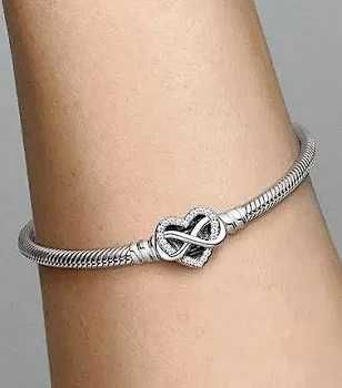 Bratara PANDORA inimioară strălucitoare cu semnul infinitului, noua, pret excelent!