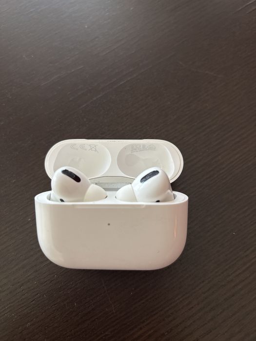 AirPods Pro (1st Generation)