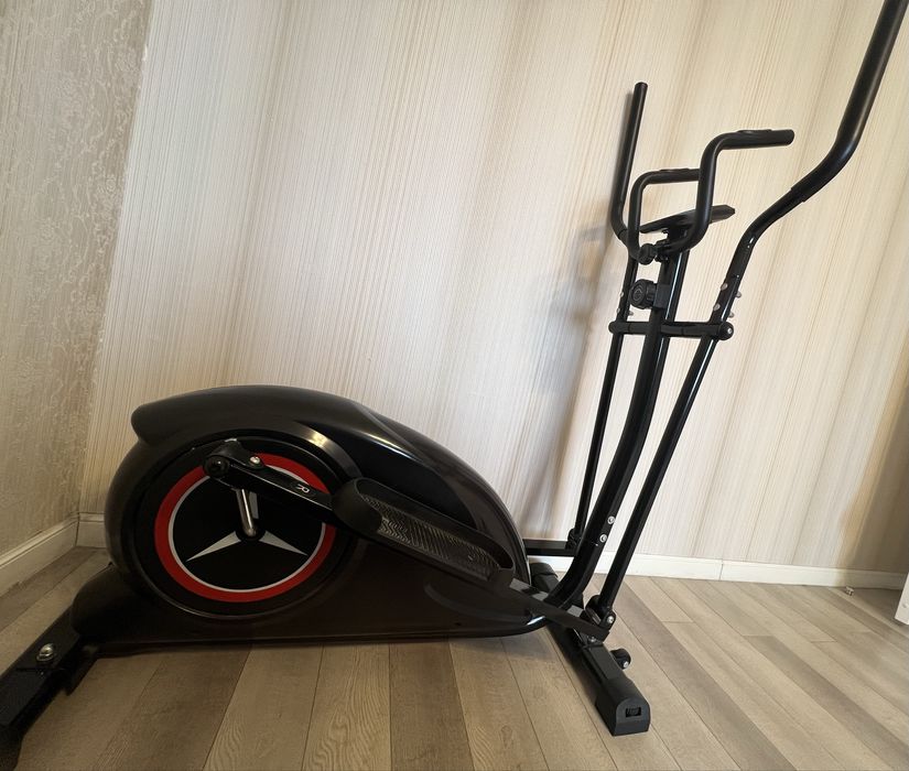 Продам эллиптический тренажер(эллипс)
