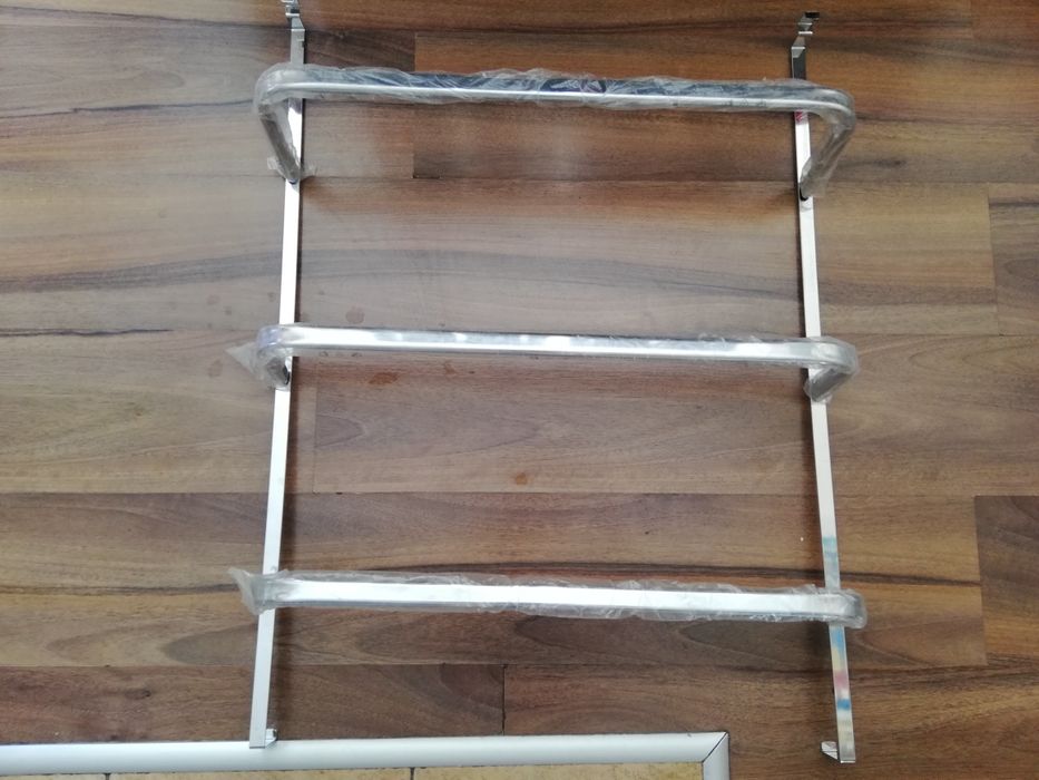 Закачалка за окачване на врата