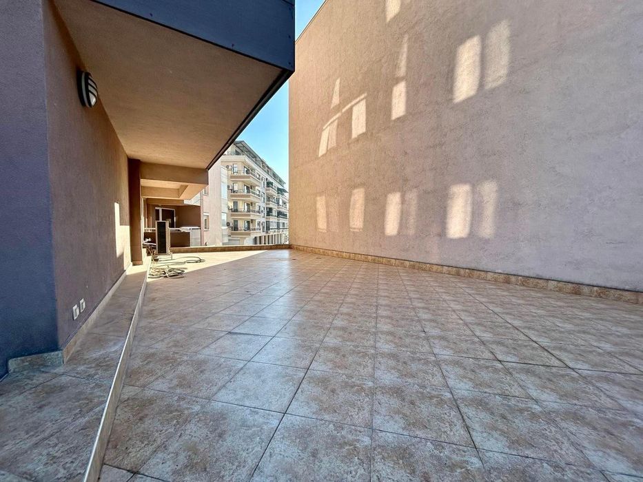 Дава се под наем Многостаен апартамент в Пловдив, Христо Смирненски - 277 кв.м за 1097.01 € - Снимка #15