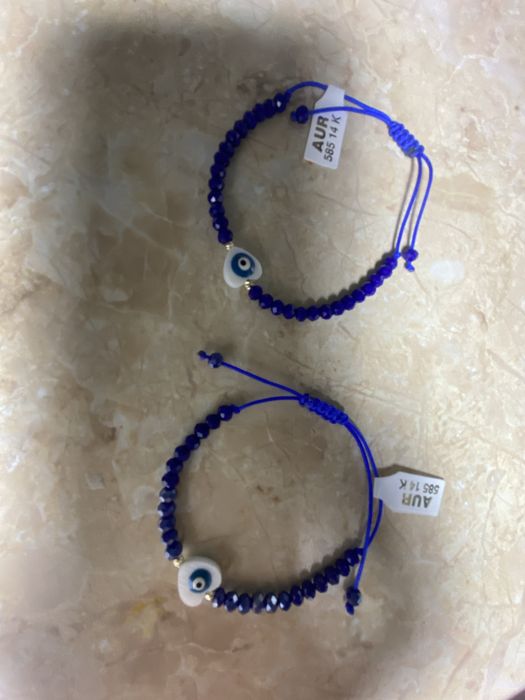 Martisoare cu elemente din aur de 14 k