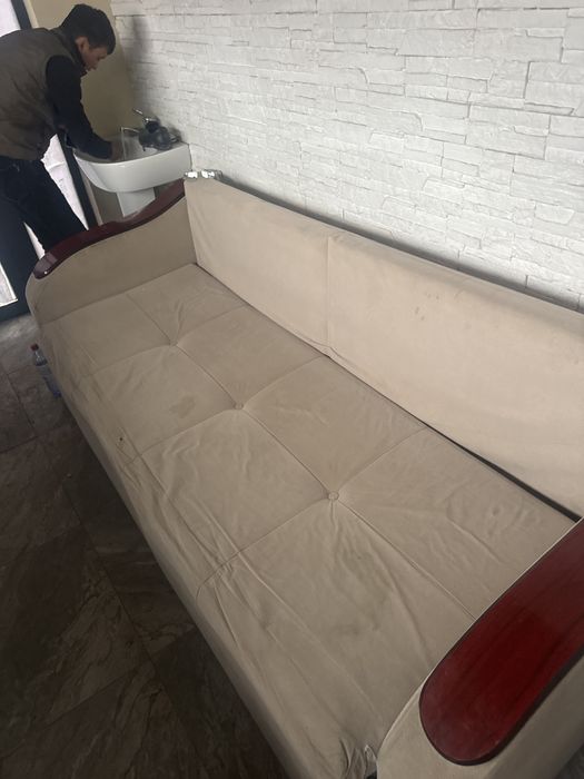 Диван двухместный