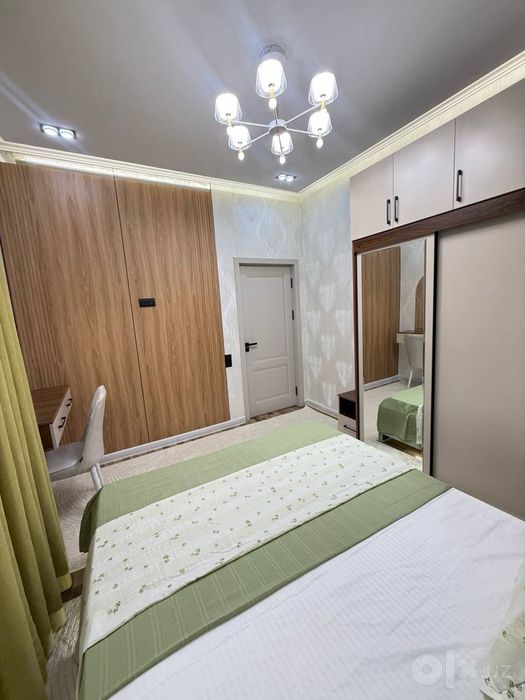 Uchtepa avenyu navostroyka 2 xona sotiladi srocna